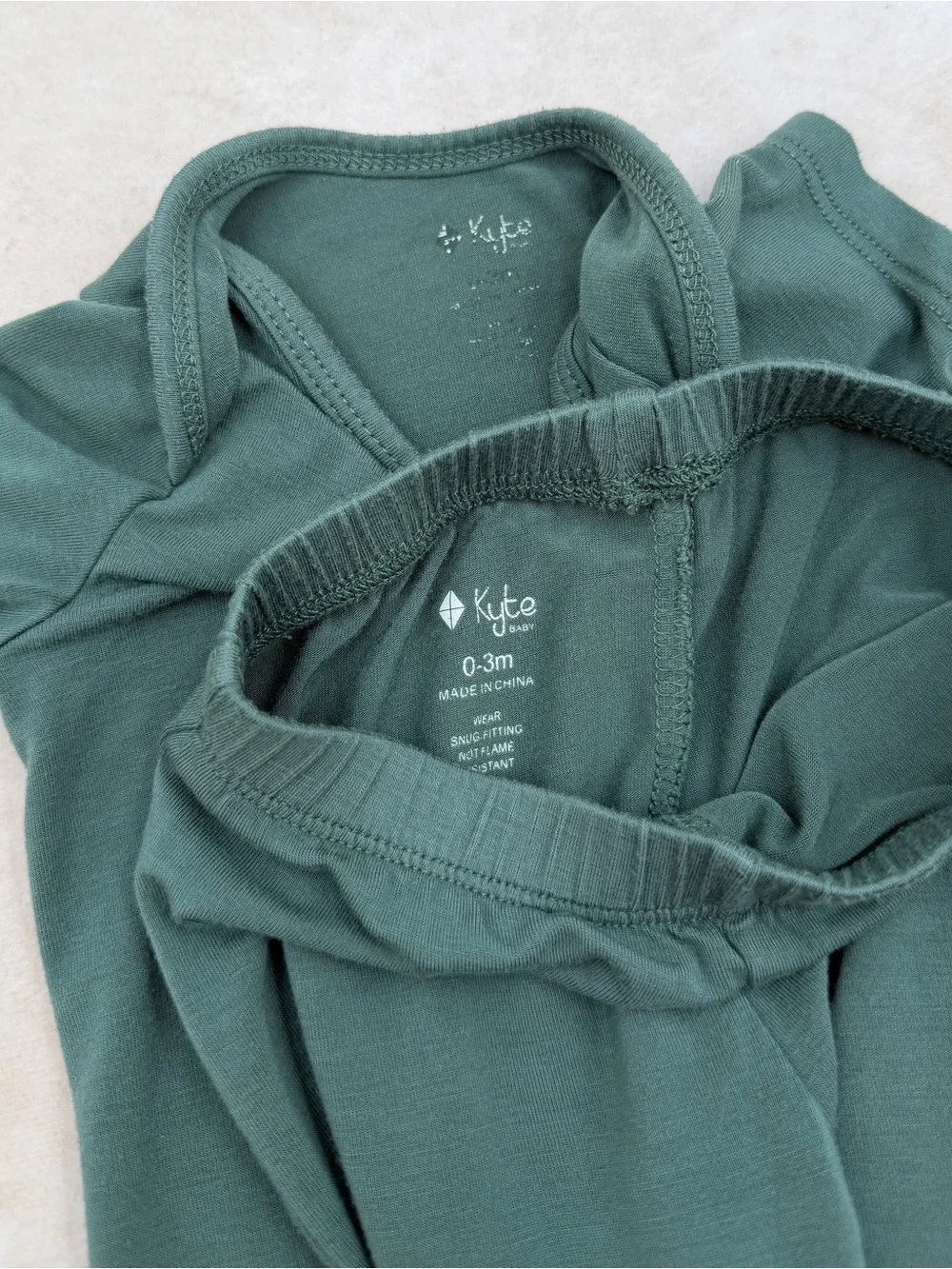 Kyte BABY Green Short Sleeve Bodysuit & Pants Set